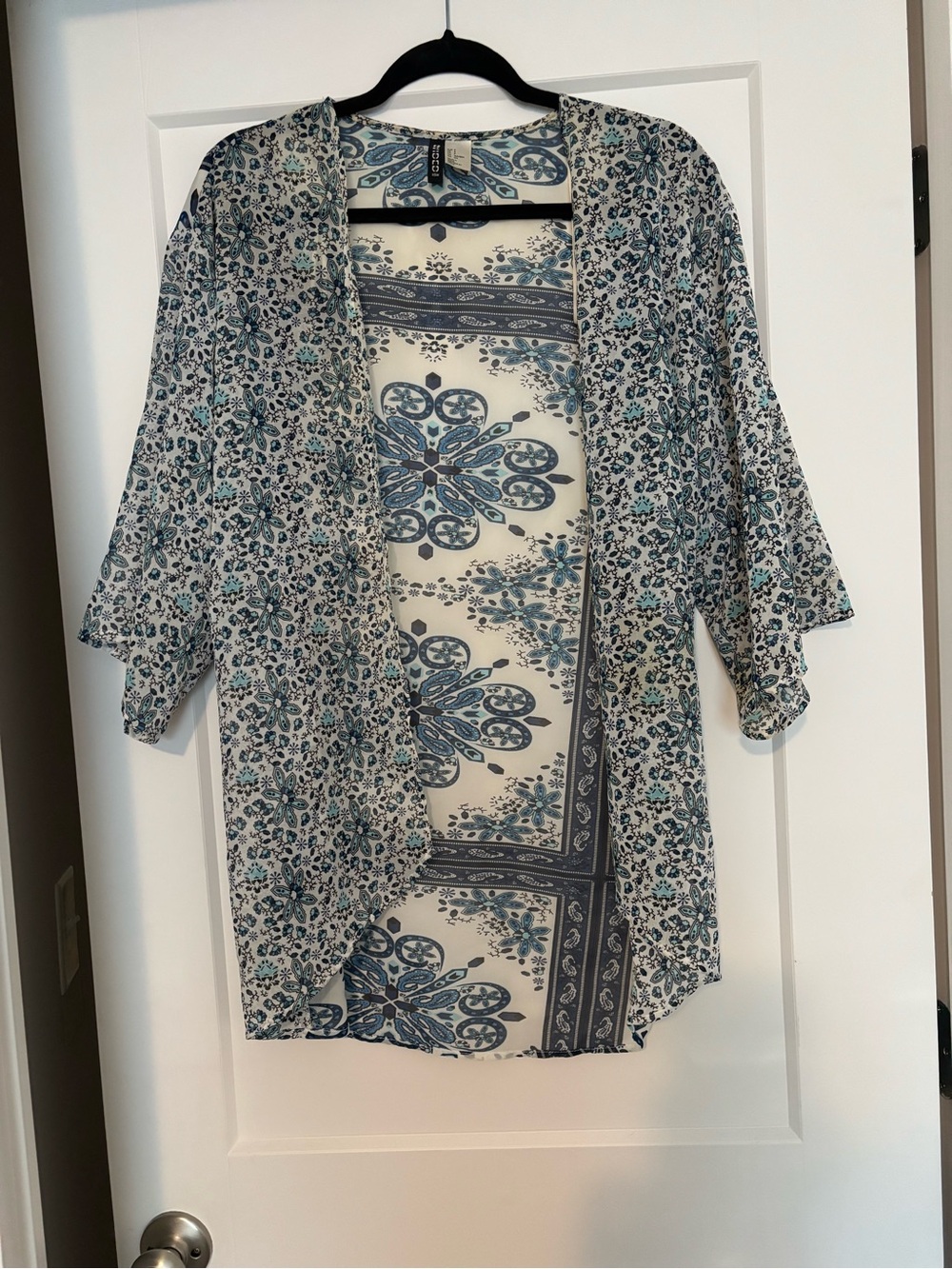 Blue and white kimono